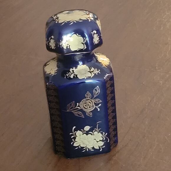 Vintage Limoges France Cobalt Blue Porcelain Jar 6” Tall Gold Gilt - Picture 9 of 13